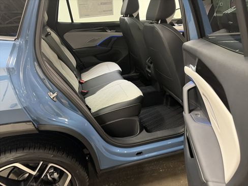 New 2026 Volkswagen Tiguan SEL R-Line image 33