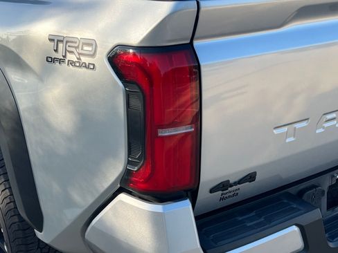 Used 2024 Toyota Tacoma TRD Off-Road AWD/4WD image 14