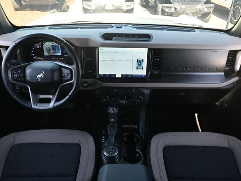 Used 2023 Ford Bronco Wildtrak AWD/4WD image 29