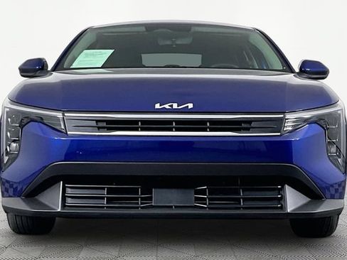Certified 2026 Kia K4 FWD image 2