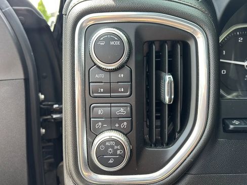 Used 2022 GMC Sierra 2500 AT4 w/ AT4 Premium Plus Package AWD/4WD image 21