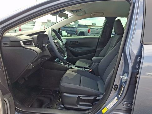 Used 2025 Toyota Corolla LE FWD image 13