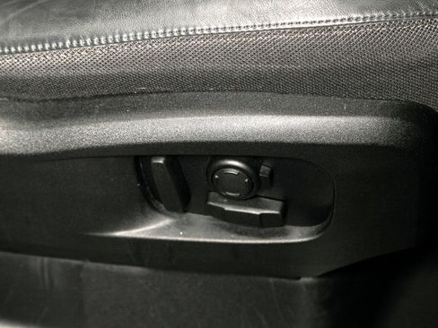 Used 2020 Land Rover Defender 110 X image 23