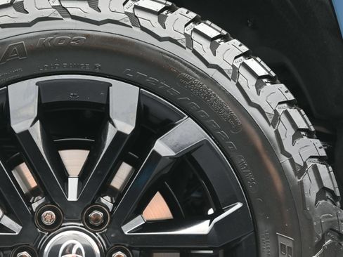 Used 2026 Toyota 4Runner Platinum AWD/4WD image 42