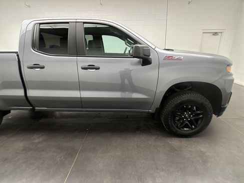 Used 2019 Chevrolet Silverado 1500 Custom Trail Boss w/ Custom Convenience Package AWD/4WD image 10