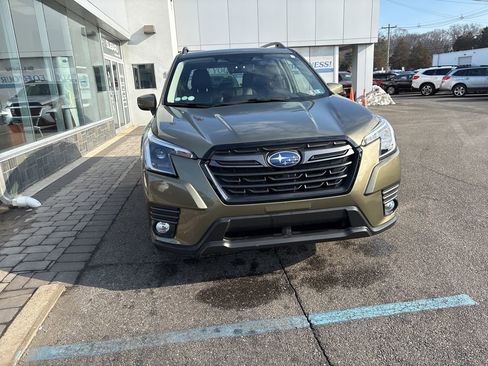 Certified 2023 Subaru Forester Limited image 3
