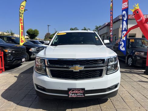 Used 2018 Chevrolet Tahoe LT w/ Luxury Package image 3