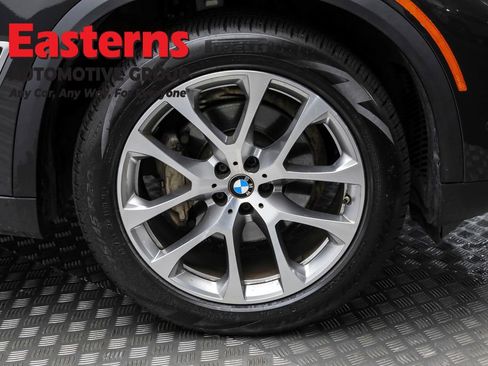 Used 2022 BMW X5 xDrive40i w/ Premium Package image 36