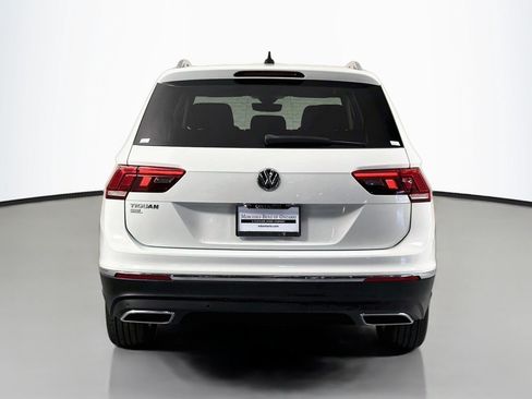 Used 2020 Volkswagen Tiguan SEL FWD image 4