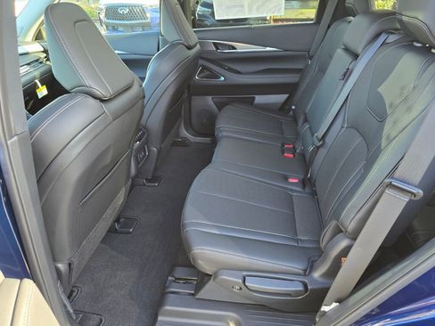 New 2026 INFINITI QX60 Luxe w/ Cargo Package image 16
