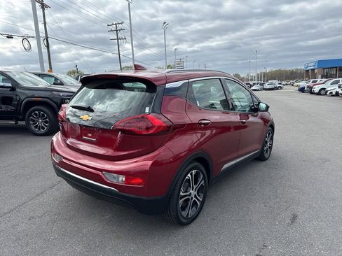 Used 2020 Chevrolet Bolt Premier w/ Infotainment Package image 5