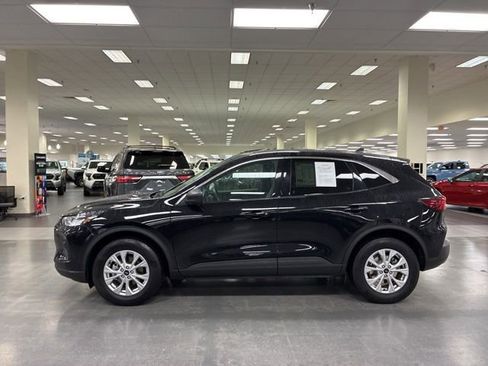 Used 2023 Ford Escape Active AWD/4WD image 4