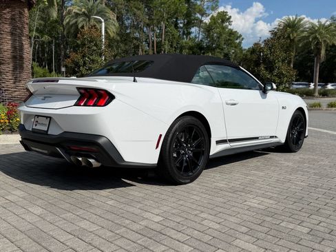 Used 2025 Ford Mustang GT Premium RWD image 25