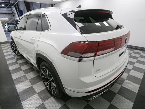Used 2024 Volkswagen Atlas Cross Sport SEL Premium R-Line image 12