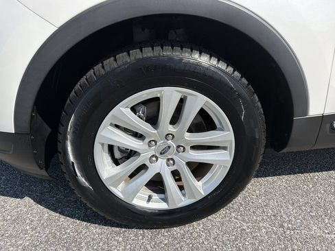 Used 2019 Ford Explorer XLT w/ Equipment Group 201A FWD image 32