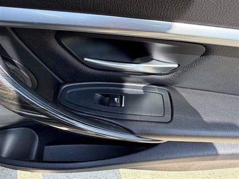 Used 2017 BMW 340i Sedan RWD image 30