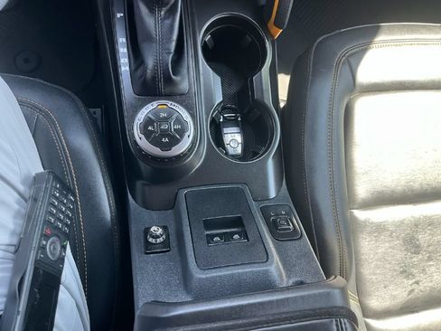 Used 2022 Ford Bronco Badlands AWD/4WD image 16
