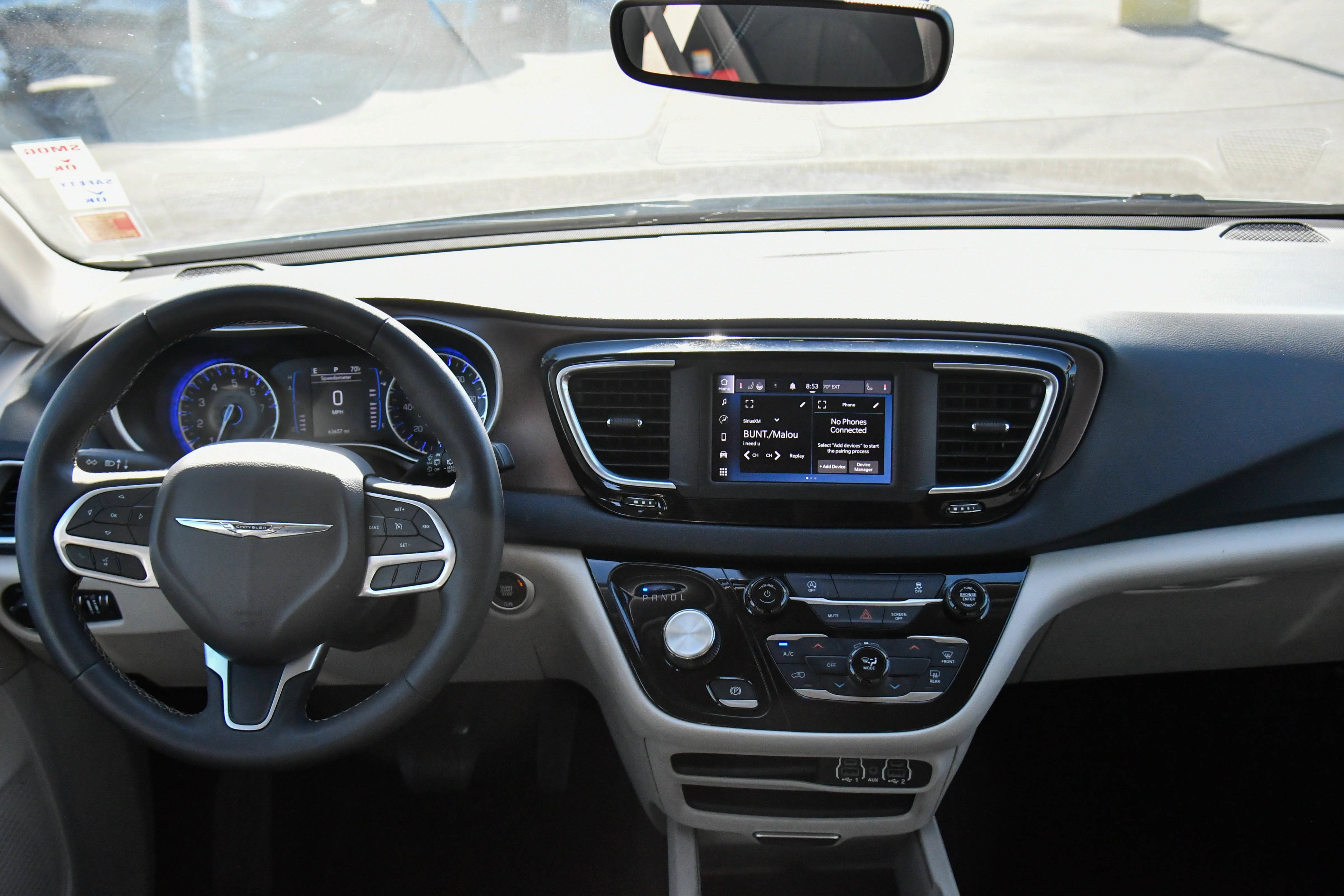 Used 2023 Chrysler Voyager LX FWD image 37