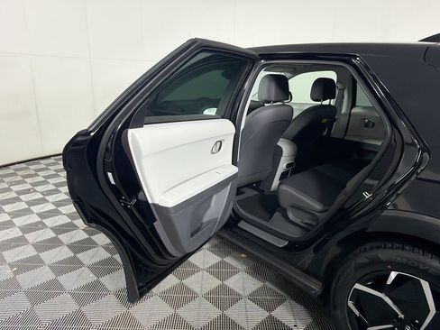 Used 2024 Hyundai Ioniq 5 SEL RWD image 25