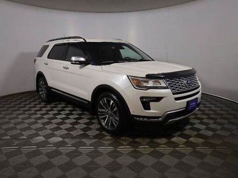Certified 2018 Ford Explorer Platinum AWD/4WD image 4