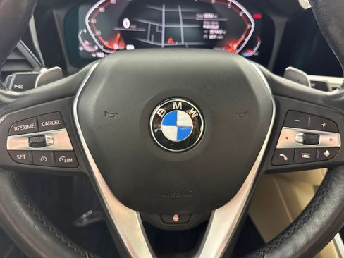 Used 2019 BMW 330i Sedan w/ Premium Package RWD image 10