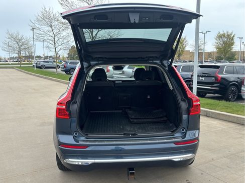 Used 2023 Volvo XC60 B5 Plus AWD/4WD image 8