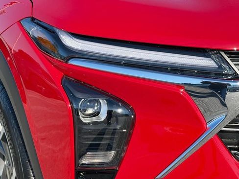 New 2026 Chevrolet Trax LT w/ Driver Confidence Package image 16