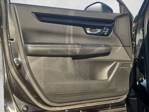 Used 2025 Honda CR-V EX-L image 11