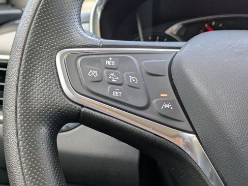 Used 2024 Chevrolet Equinox LS w/ LS Convenience Package image 24