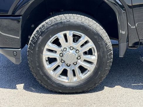 Used 2020 GMC Sierra 3500 Denali w/ Denali Ultimate Package AWD/4WD image 9