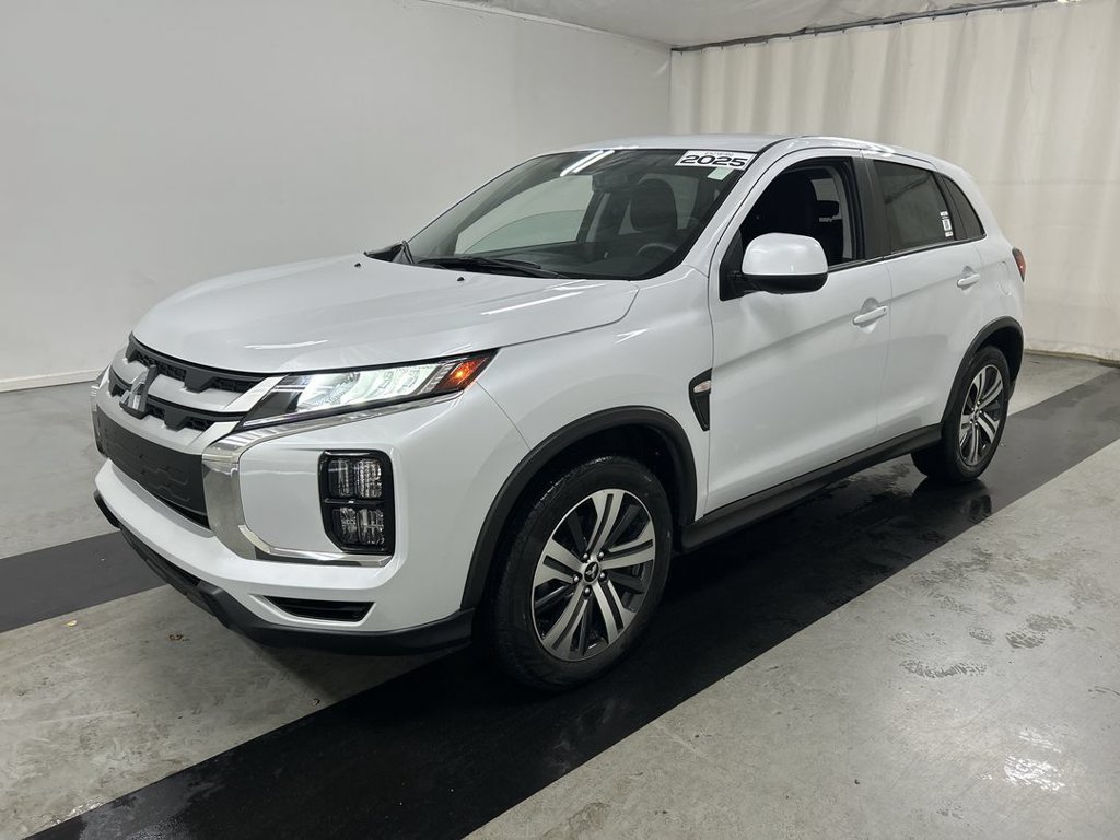 Used 2025 Mitsubishi Outlander Sport AWD image 5
