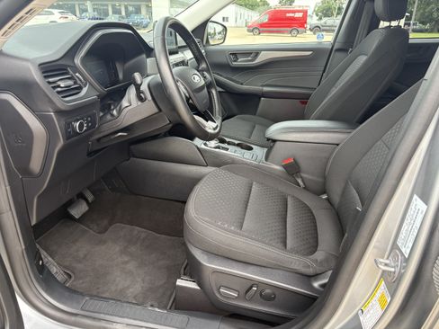 Used 2024 Ford Escape Active AWD/4WD image 7