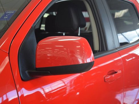 Used 2019 Chevrolet Colorado Z71 image 16