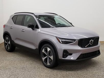 New 2026 Volvo XC40 B5 Plus w/ Protection Package Premier
