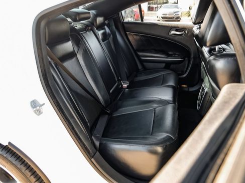 Used 2015 Dodge Charger R/T w/ Plus Group RWD image 40