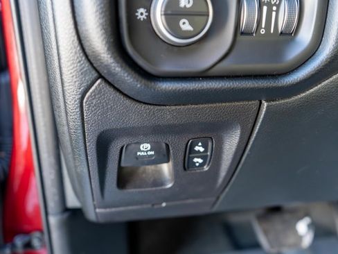 Used 2020 RAM 1500 Laramie image 22