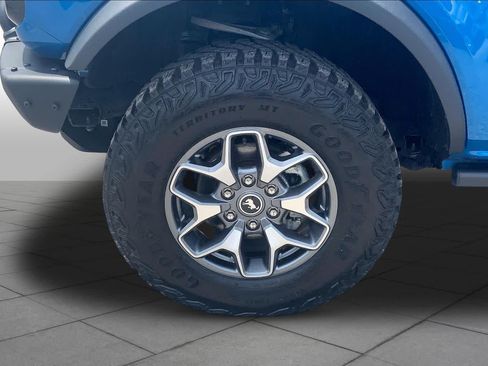 Certified 2024 Ford Bronco Wildtrak AWD/4WD image 11