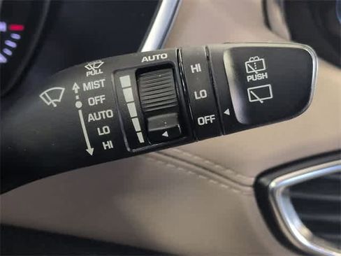 Used 2020 Hyundai Santa Fe Limited image 28