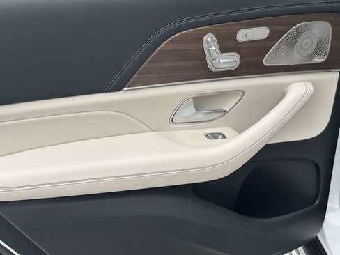 New 2026 Mercedes-Benz GLS 450 4MATIC image 26