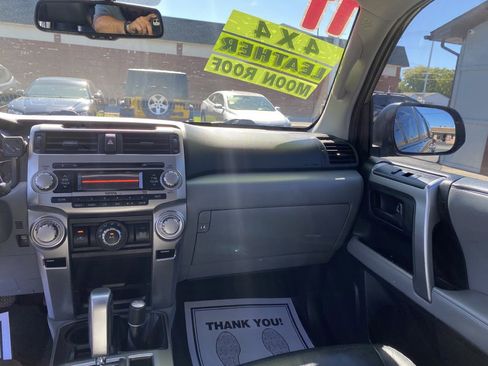 Used 2011 Toyota 4Runner SR5 image 11