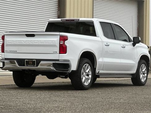 Used 2019 Chevrolet Silverado 1500 LTZ w/ LTZ Premium Package image 6