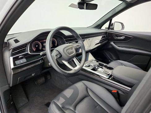 Used 2025 Audi Q7 2.0T Premium Plus w/ Premium Plus Package AWD/4WD image 19