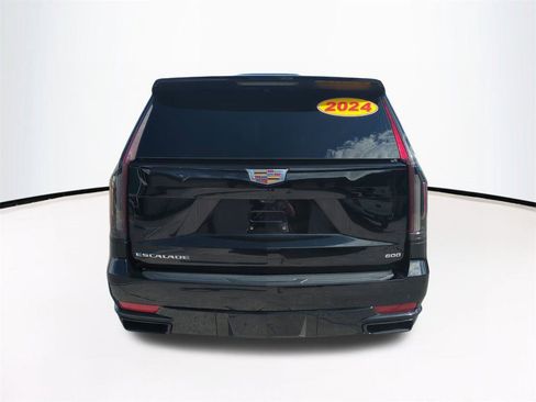 Used 2024 Cadillac Escalade Sport image 6