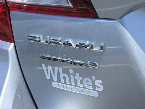 Used 2016 Subaru Outback 2.5i Limited AWD/4WD image 20