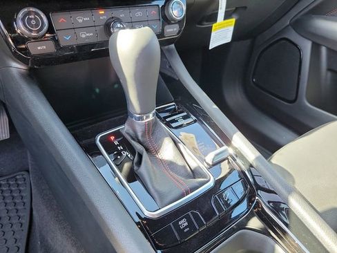 New 2024 Jeep Compass Trailhawk w/ Trailhawk Convenience Group image 7