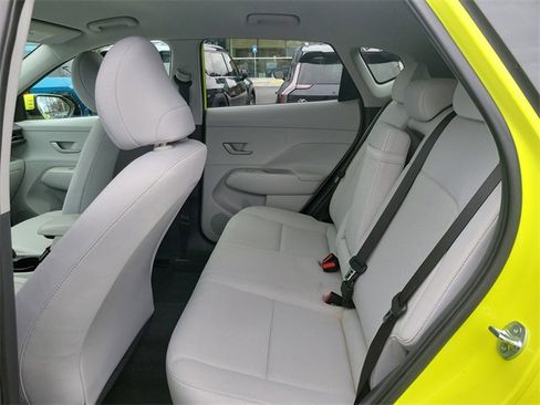 Used 2024 Hyundai Kona SEL w/ Convenience Package image 11