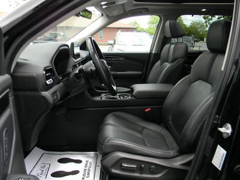 Used 2023 Honda Pilot Touring image 19