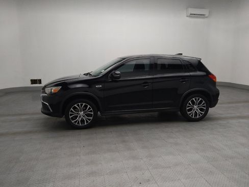 Used 2019 Mitsubishi Outlander Sport LE image 2
