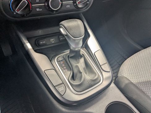 Used 2021 Kia Soul LX FWD image 25