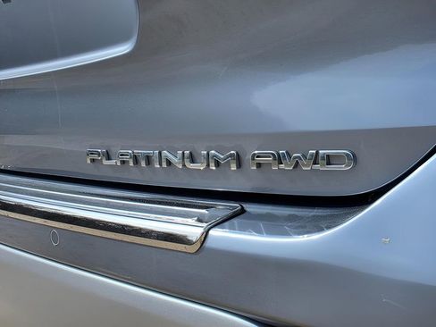 Used 2021 Toyota Highlander Platinum image 6